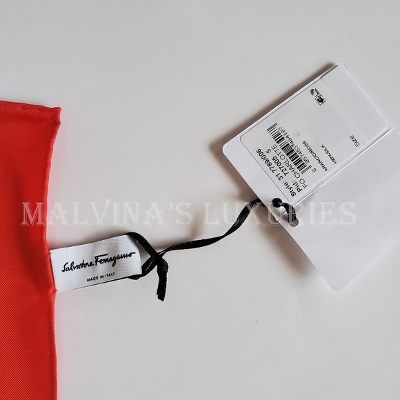 SALVATORE FERRAGAMO SCARF VINTAGE INSPIRED PRINT SILK SQUARE 35" - Picture 12 of 13